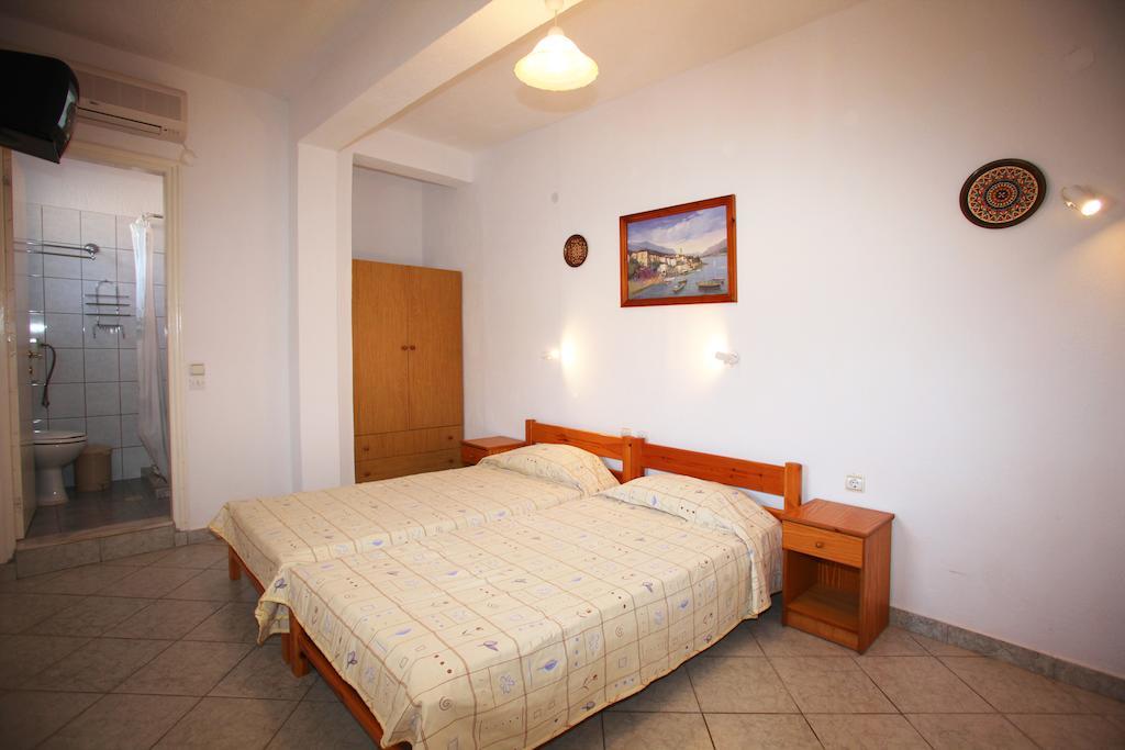 Alexandros Rooms & Studios Skopelos Værelse billede