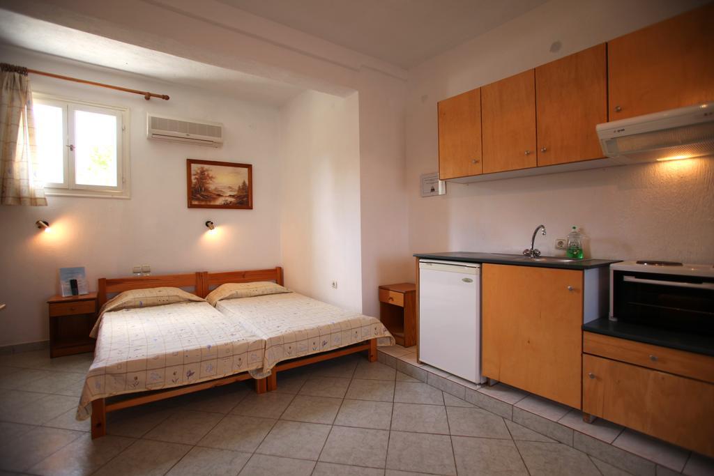 Alexandros Rooms & Studios Skopelos Værelse billede