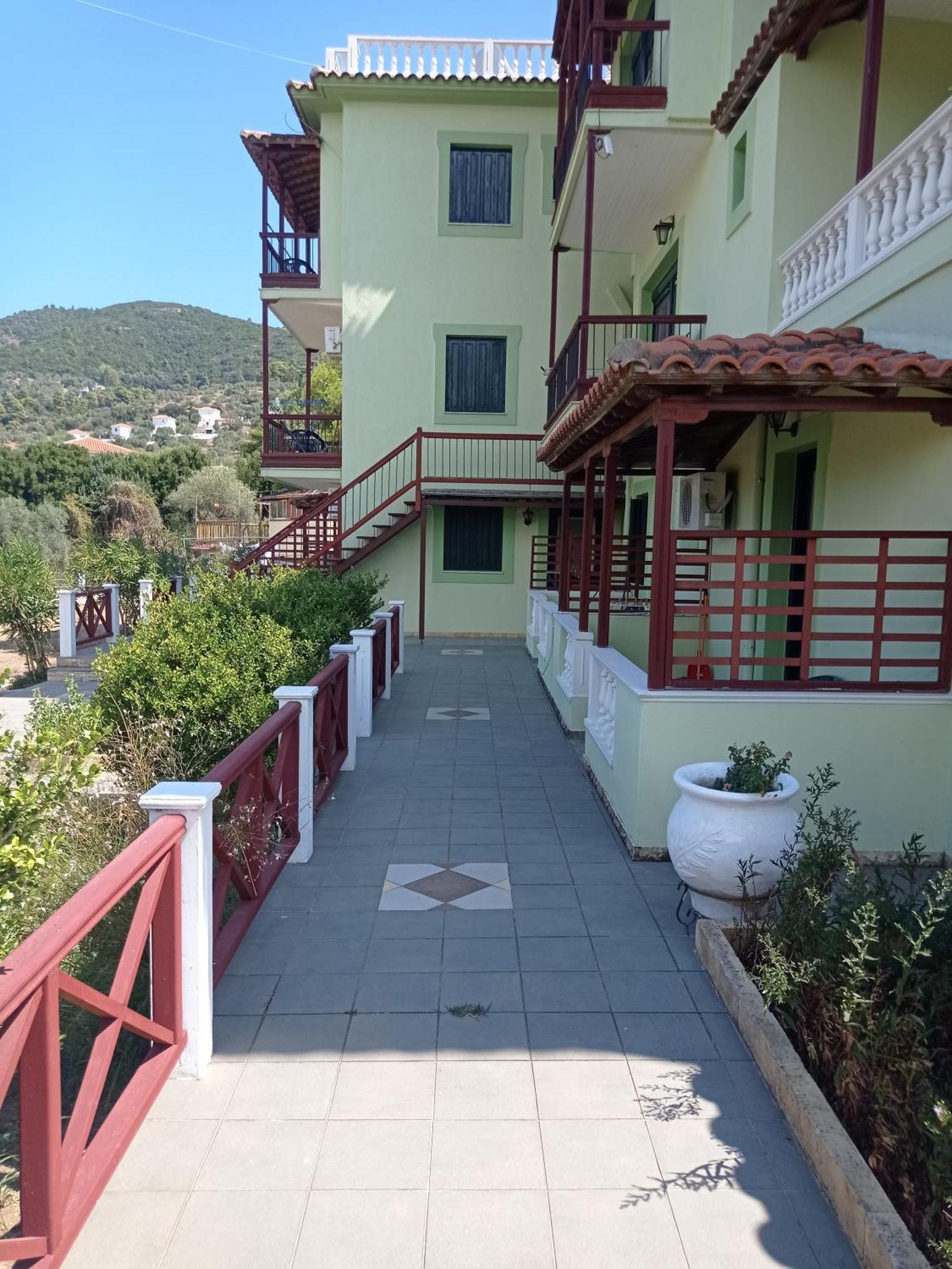 Alexandros Rooms & Studios Skopelos Eksteriør billede