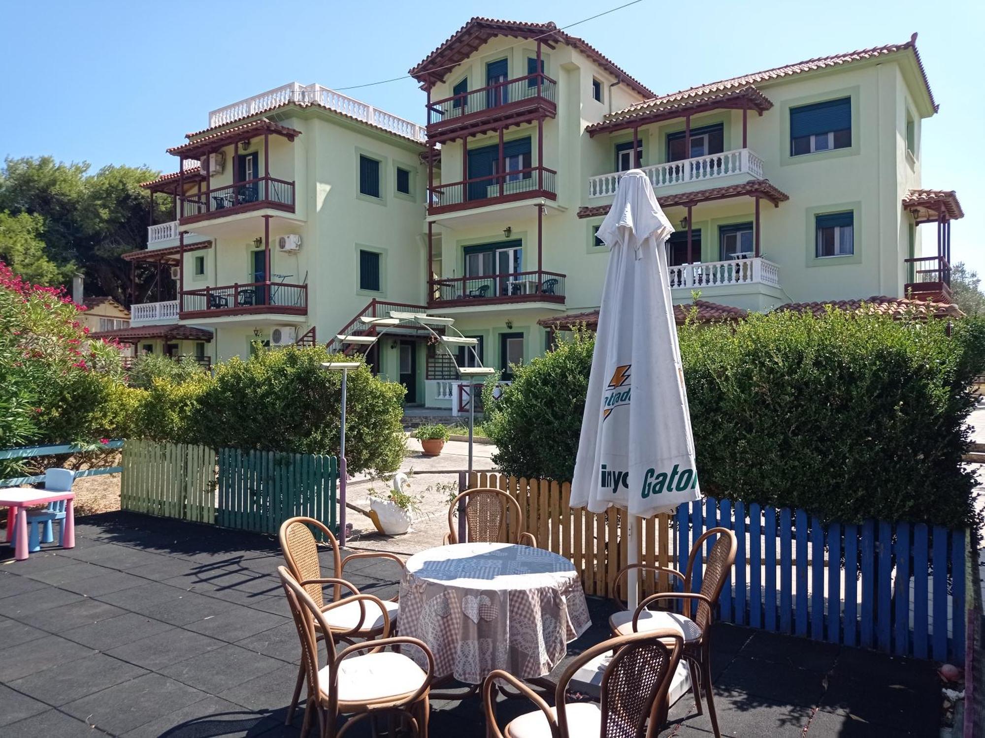 Alexandros Rooms & Studios Skopelos Eksteriør billede