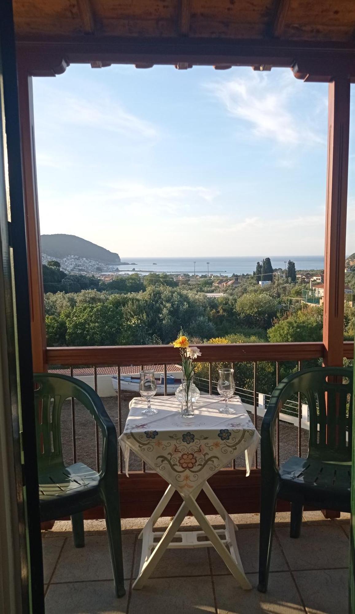 Alexandros Rooms & Studios Skopelos Eksteriør billede