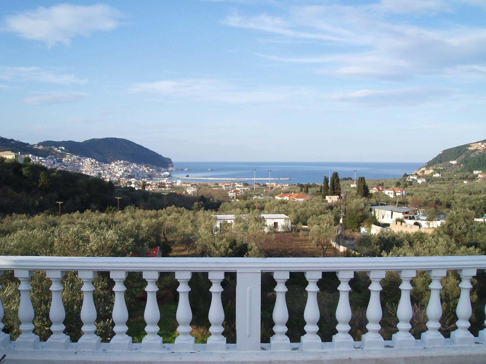 Alexandros Rooms & Studios Skopelos Eksteriør billede