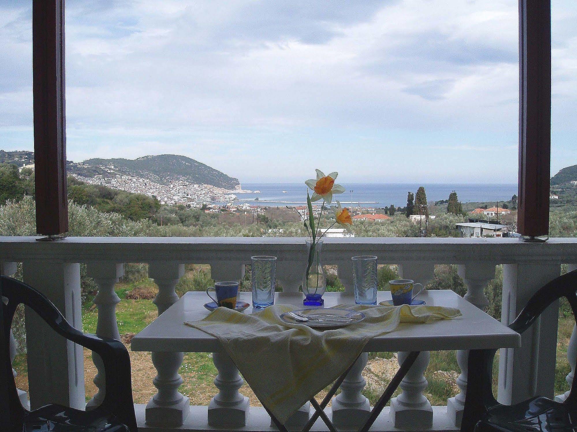 Alexandros Rooms & Studios Skopelos Eksteriør billede